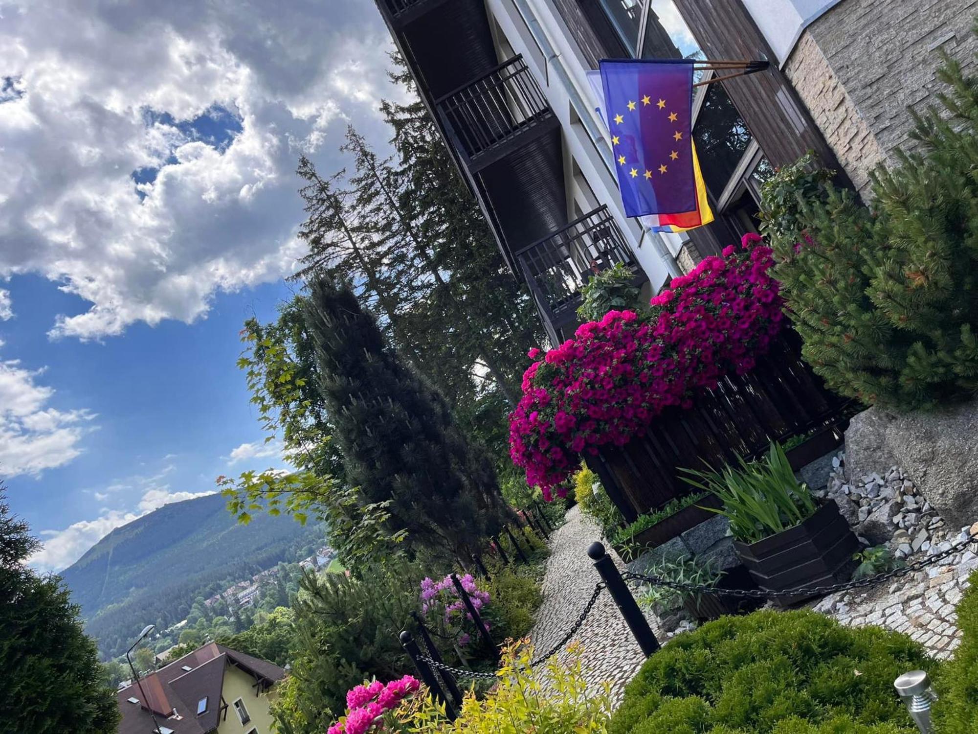 Apartament Panorama Gor - Centrum Miasta Z Widokiem Na Szrenice Sklářská Poruba Exteriér fotografie